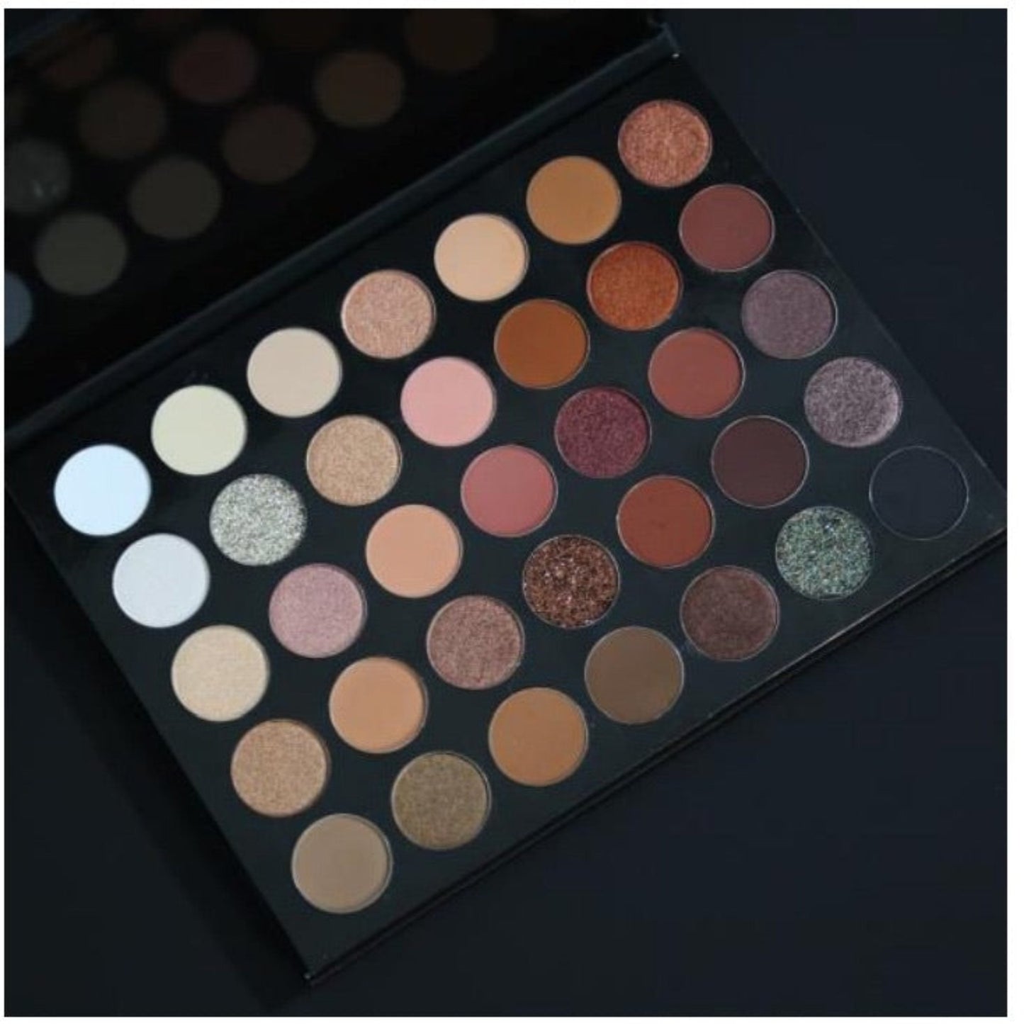 Venus Shades (Nude Eyeshadow)